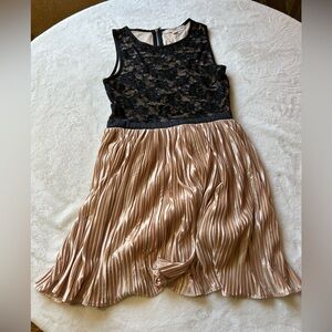 Rewind Black Lace Bodice & Pleated Shiny Blush Skirt Sleeveless Dress. Sz. S